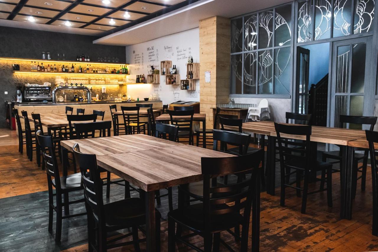 Hotel Kouty Ledeč nad Sázavou Zewnętrze zdjęcie